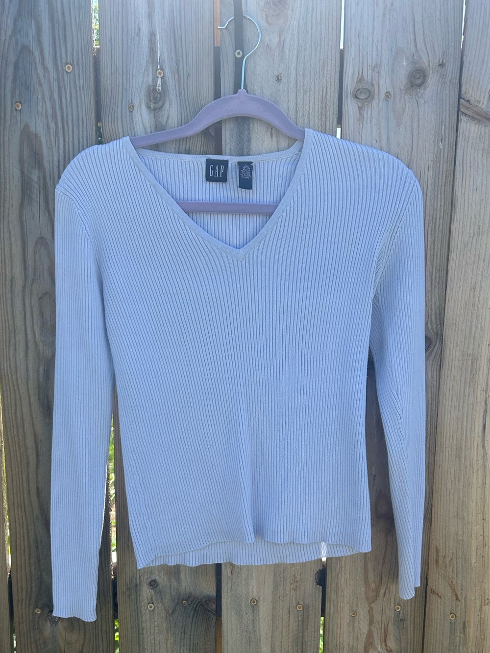 GAP Women's 100% Cotton Ribbed V-Neck Sweater Size M